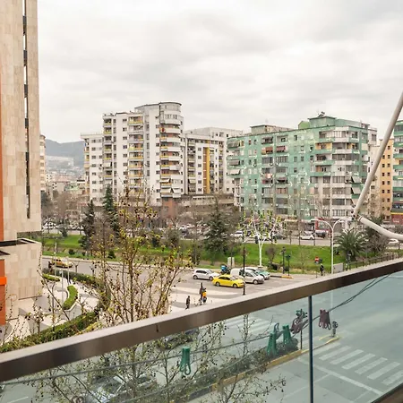 公寓 Tirent Apartment-spacious 2-bedroom In Delijorgji
