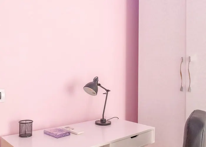 Tirent Apartment-spacious 2-bedroom In Delijorgji * ティラナ