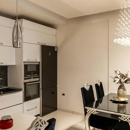 Tirent Apartment-spacious 2-bedroom In Delijorgji Lejlighed Tirana