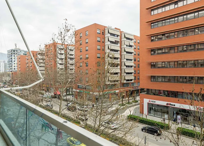 Tirent Apartment-spacious 2-bedroom In Delijorgji *