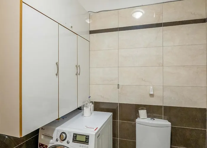 Tirent Apartment-spacious 2-bedroom In Delijorgji * Tirana