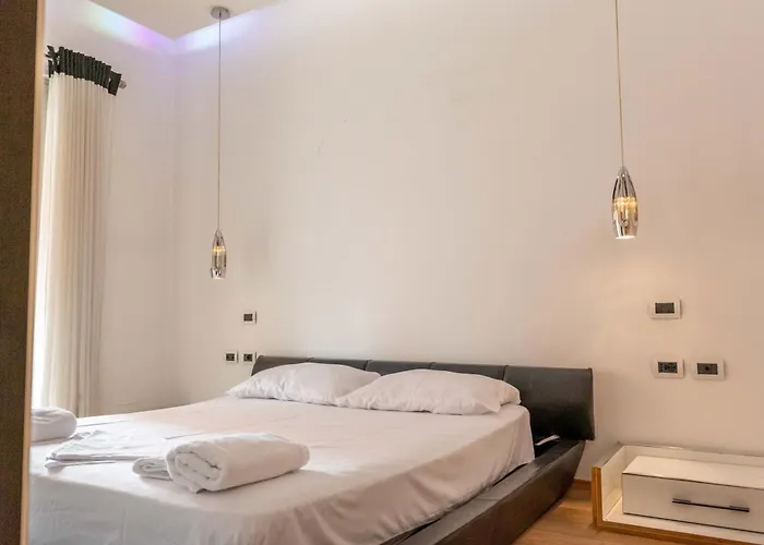 Tirent Apartment-spacious 2-bedroom In Delijorgji