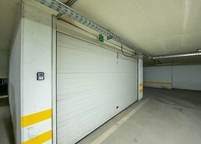 Apartman Tirent Apartment-spacious 2-bedroom In Delijorgji *